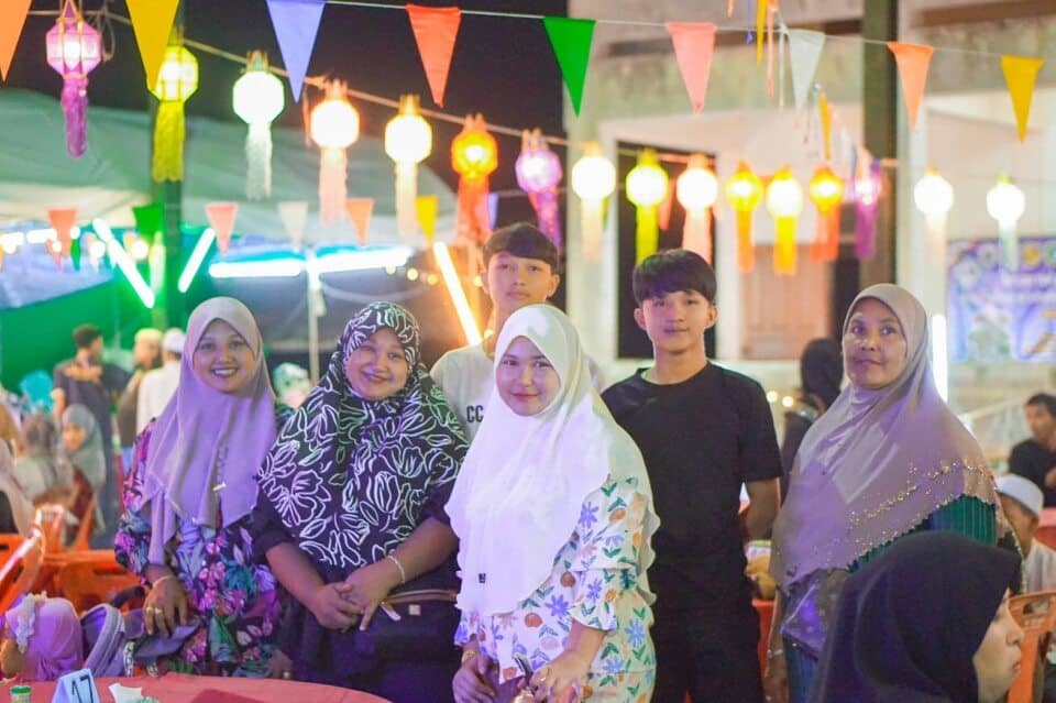 ร่วมสนับสนุนกิจกรรม งานรวมน้ำใจสู่มัสยิดอิกอมาตุ้ลอิสลาม